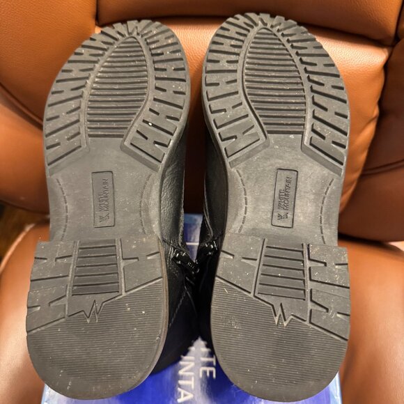 White Mountain womens Motorcycle Ankle Boots size 10 - Picture 6 of 7